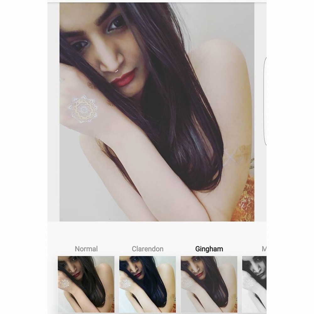 Meet your Posher, Nabeela